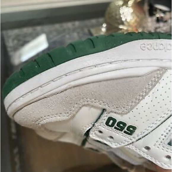 NEW BALANCE 550’s - Picture 3 of 3